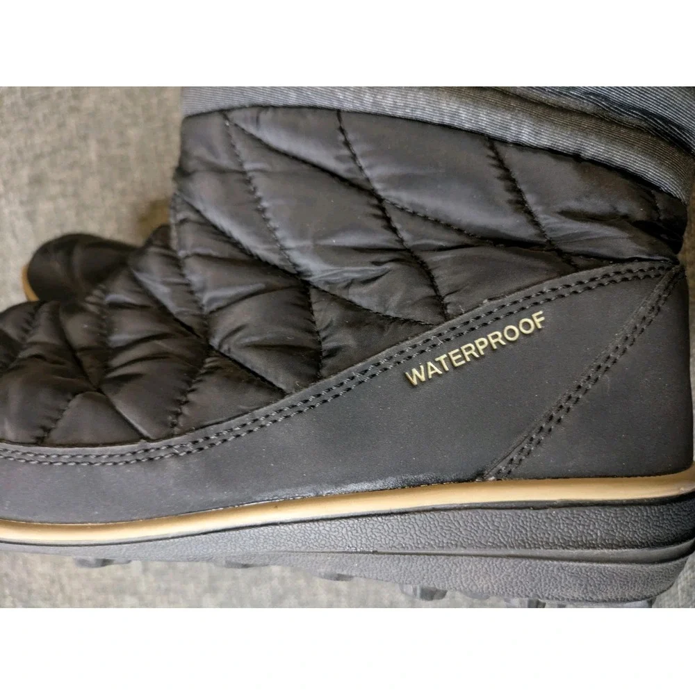 Columbia Women's Heavenly Slip 2 Waterproof Omni-Heat Snow Boots Size 10.5